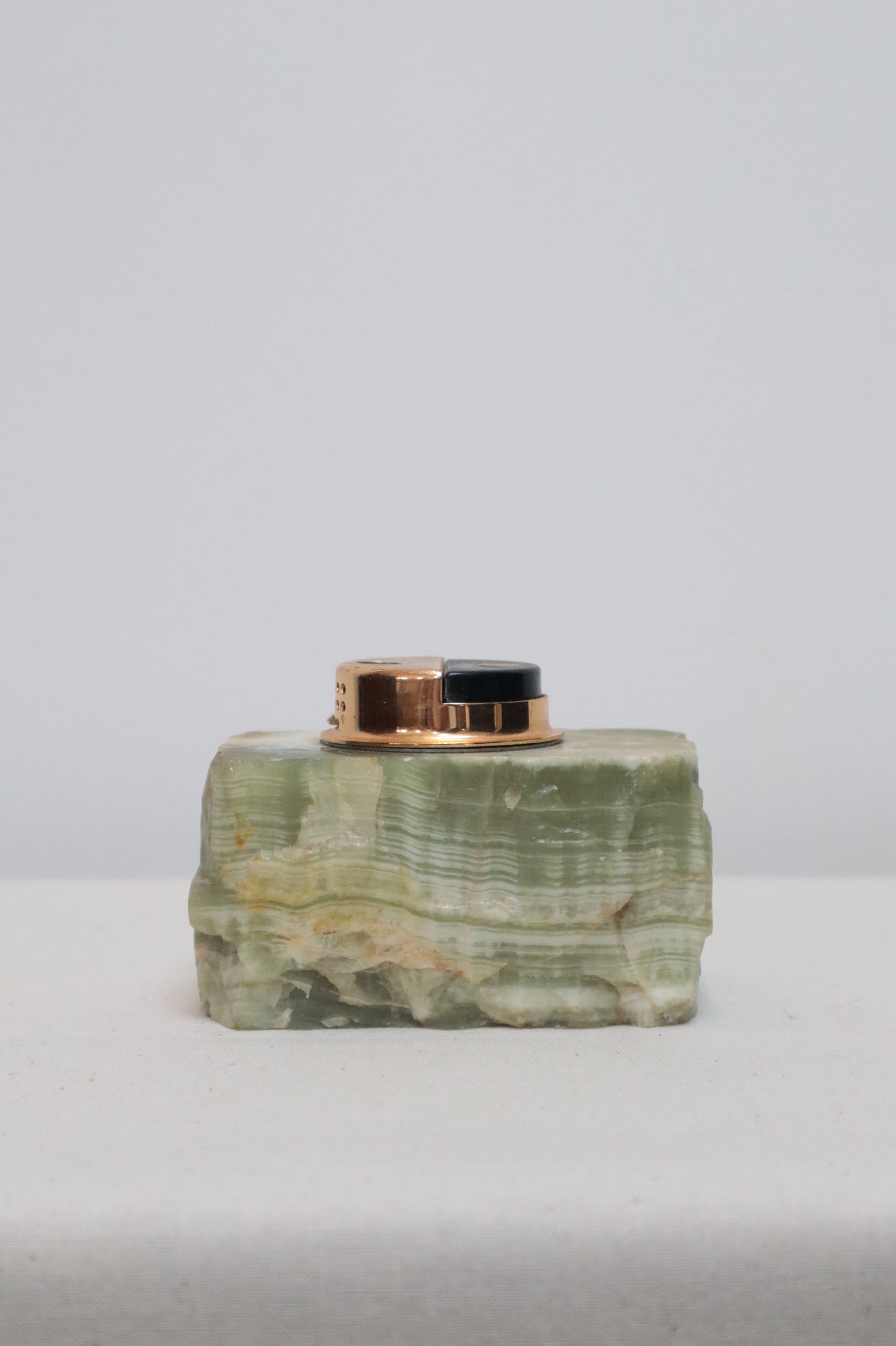 Onyx desk lighter