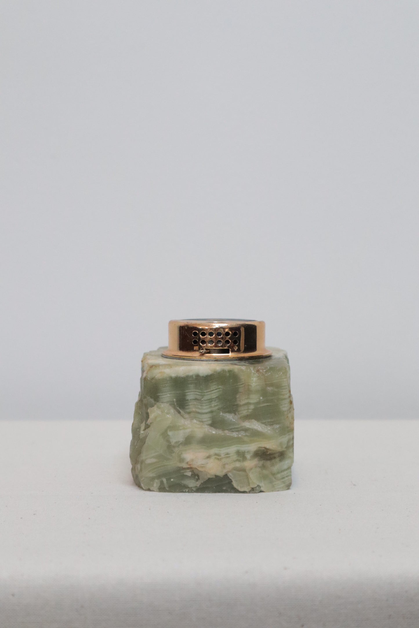Onyx desk lighter