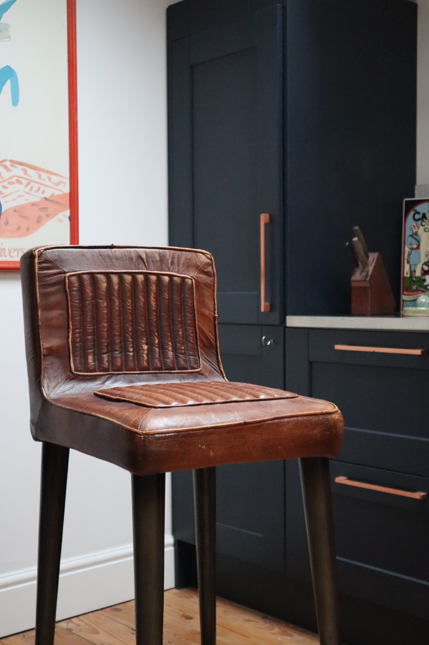 Bar stool