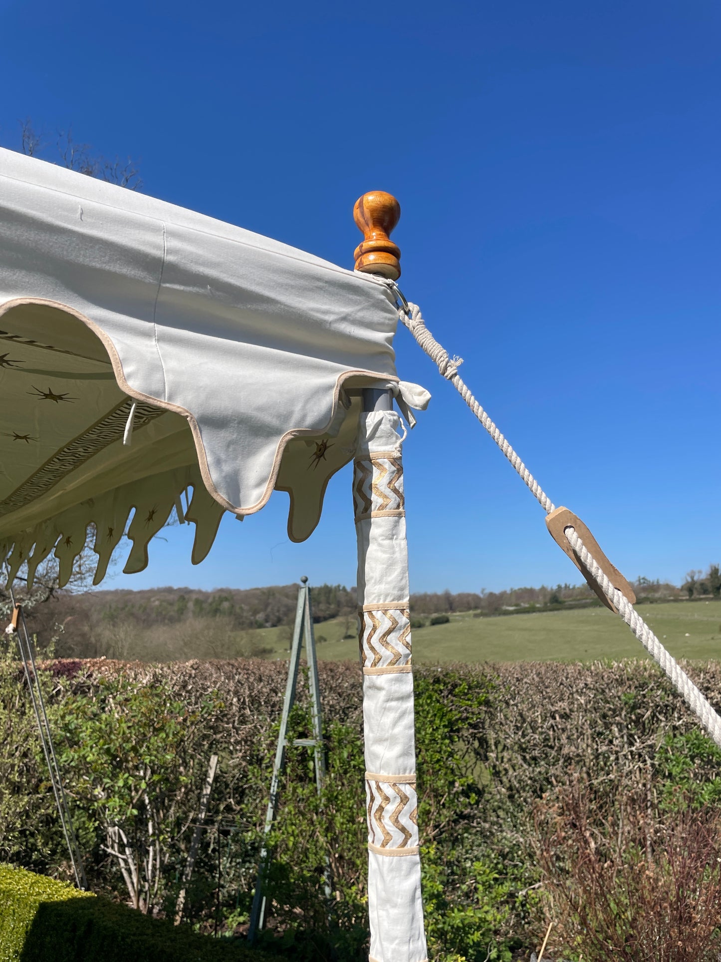 Tent or gazebo