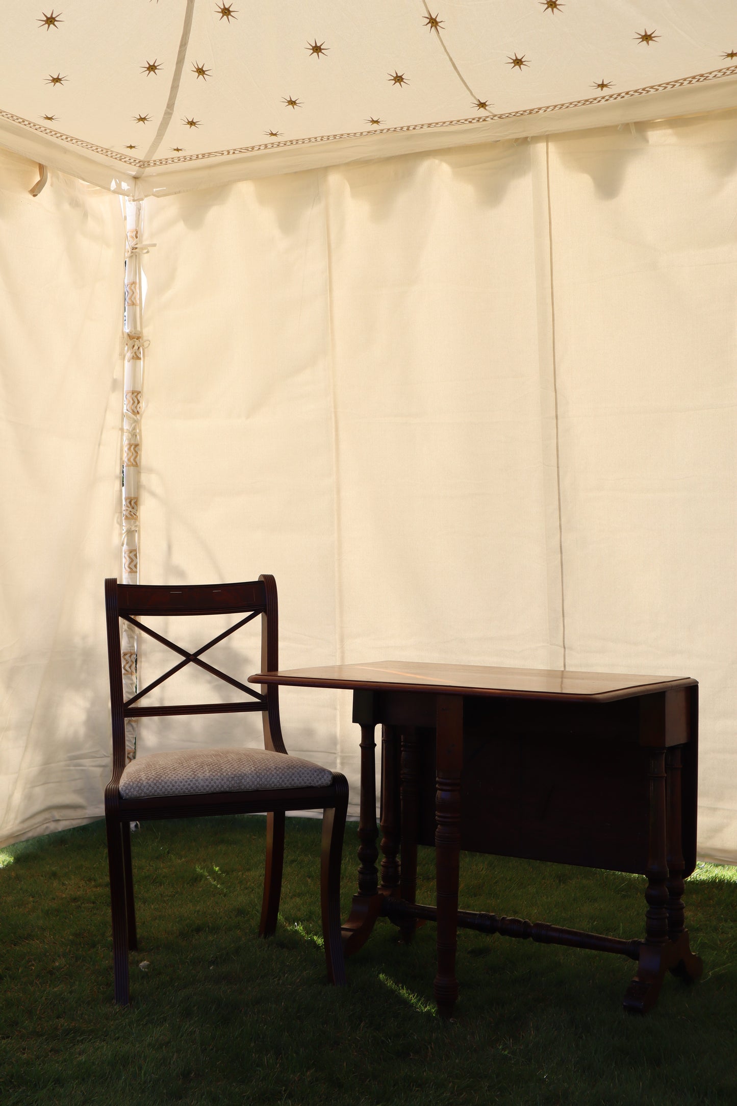 Tent or gazebo
