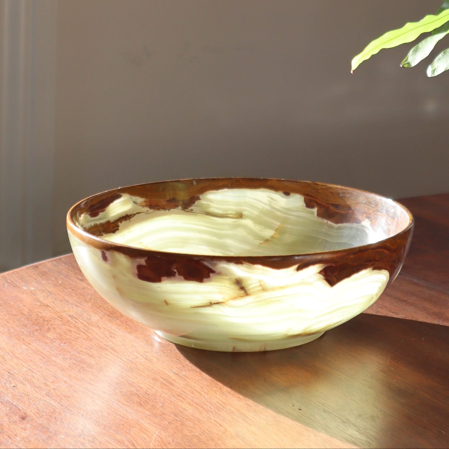 Onyx bowl