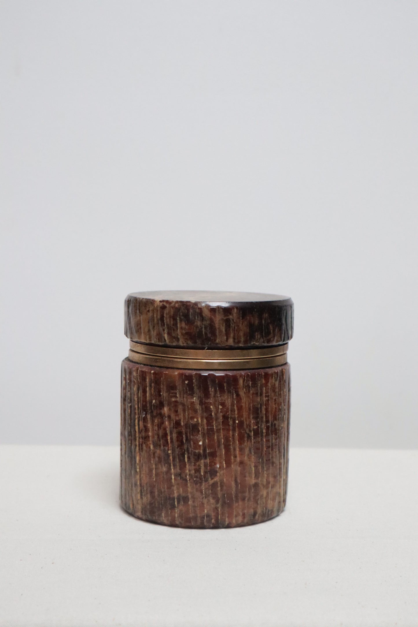 Marble pot with lid