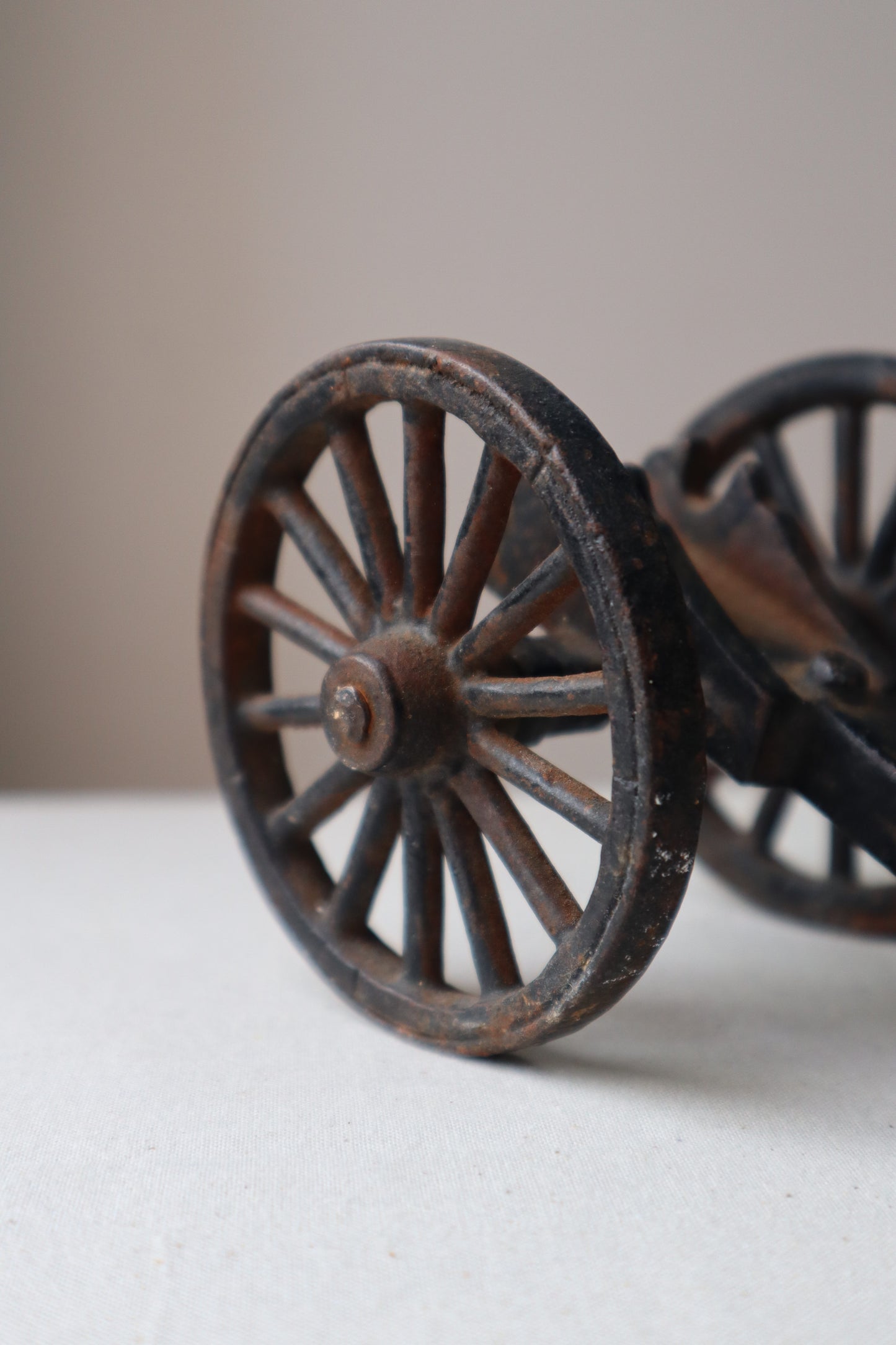 Canon cart wheels