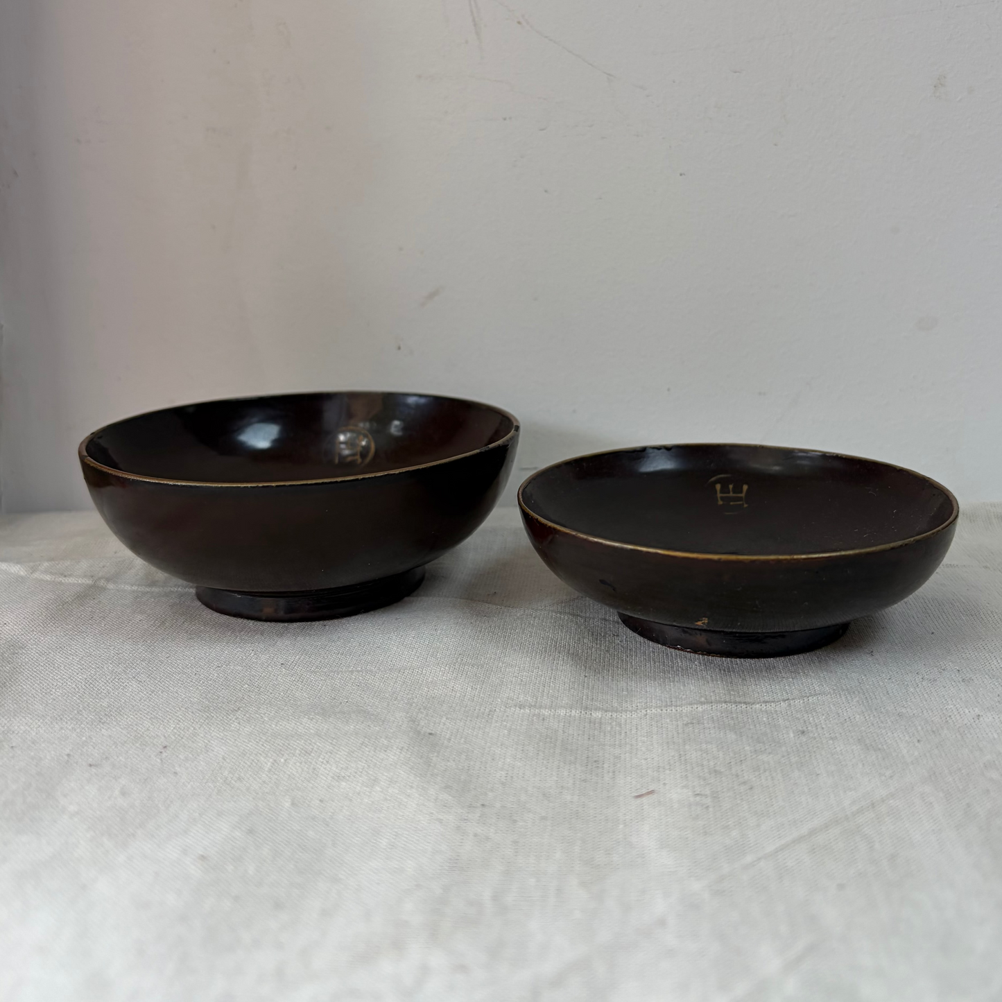 A pair of vintage Japanese lacquered noodle bowls. 
