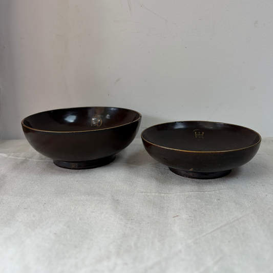 A pair of vintage Japanese lacquered noodle bowls. 