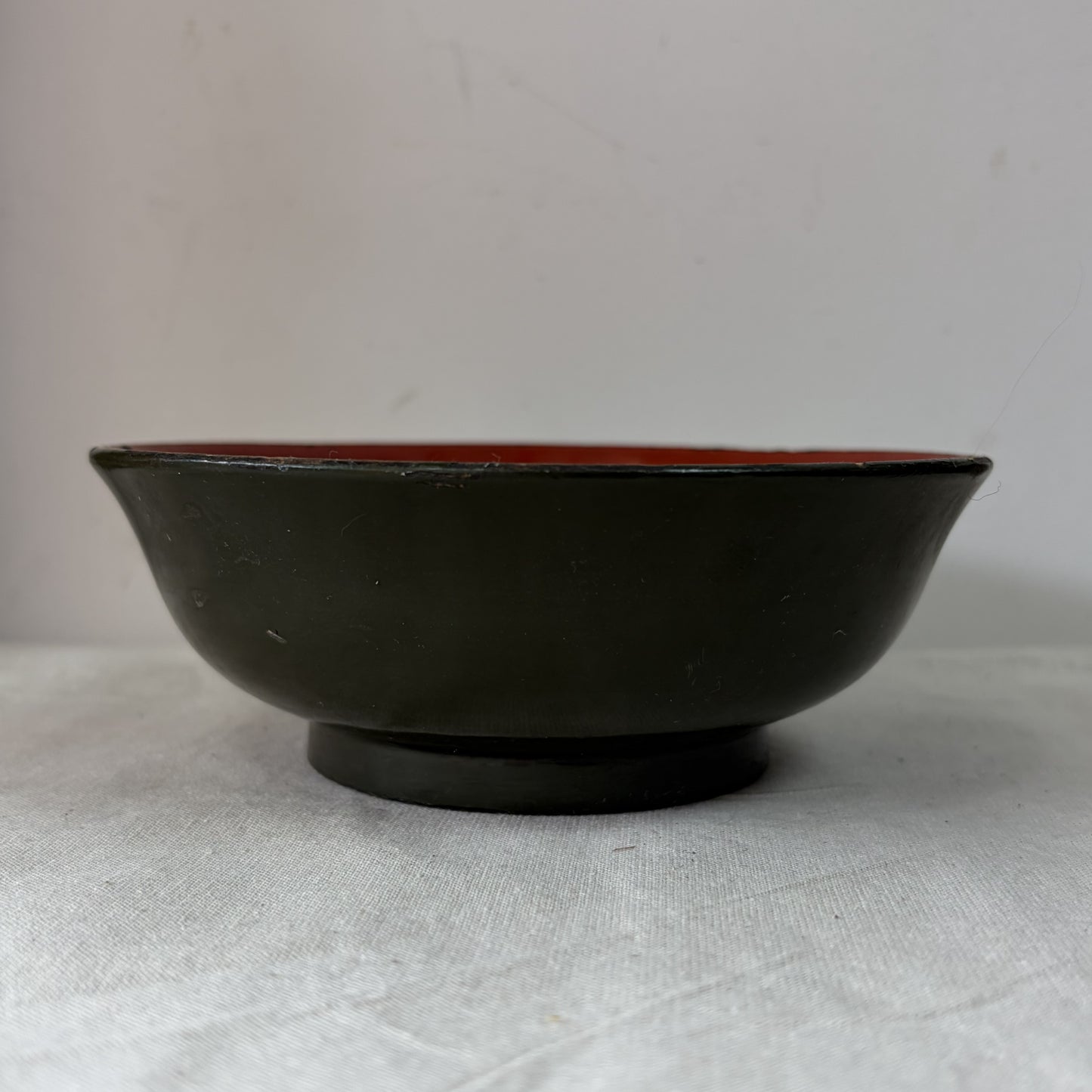 Lacquered bowl