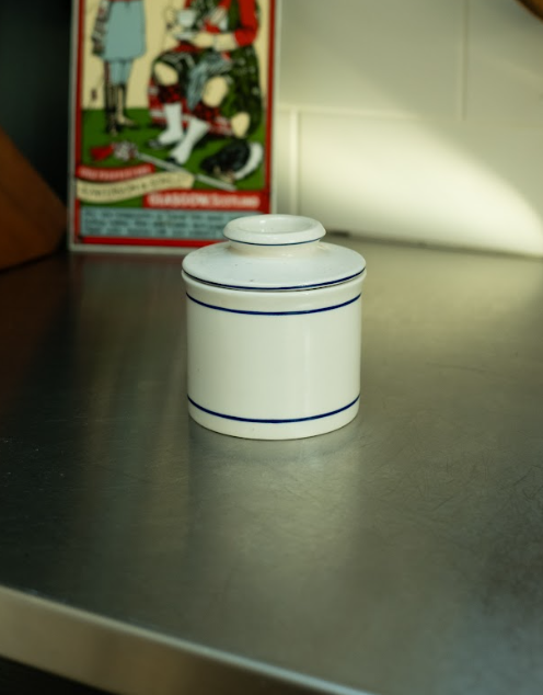 Ceramic butter pat